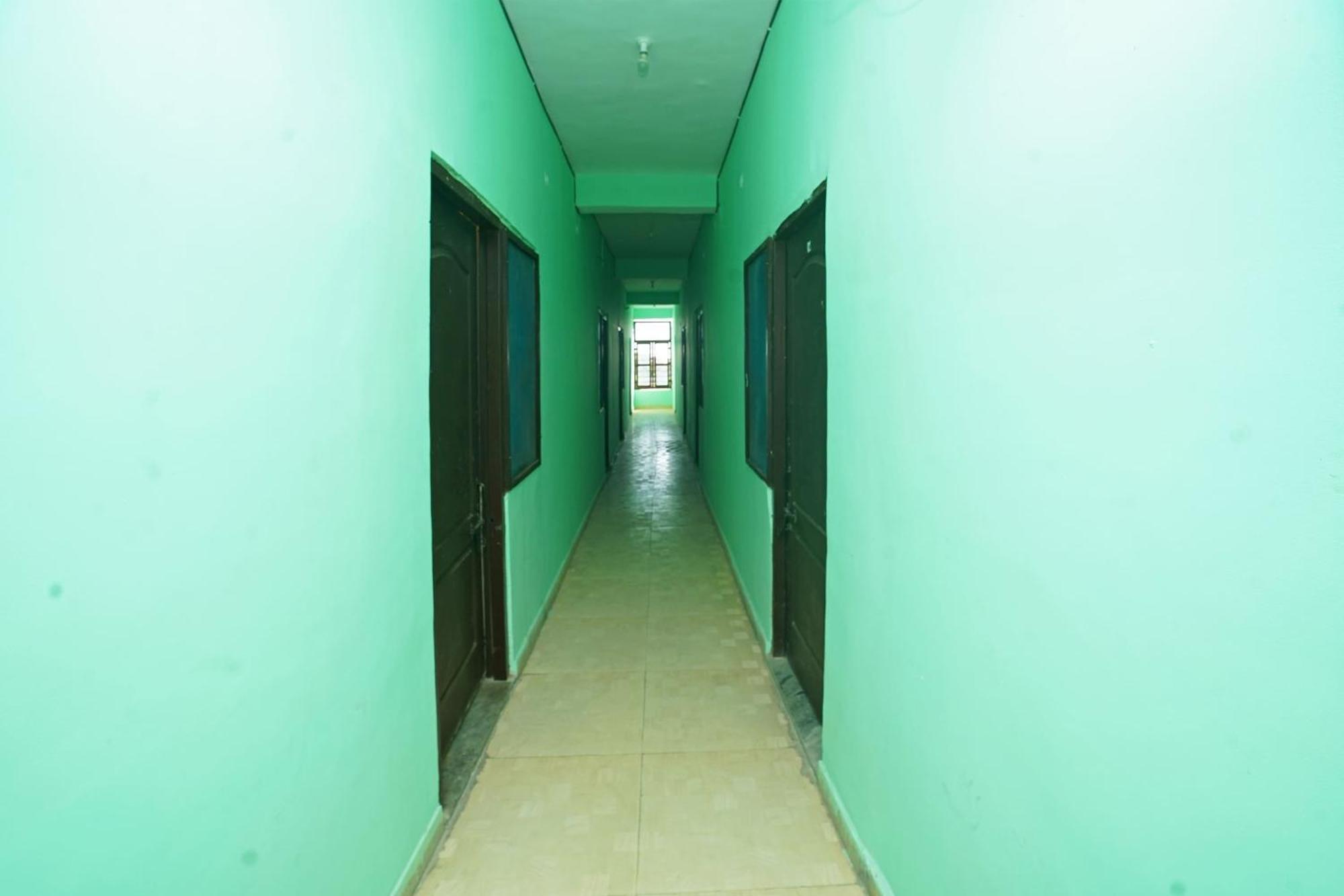 Hotel O Paras Guest House & Restaurant Haldwāni Exterior foto